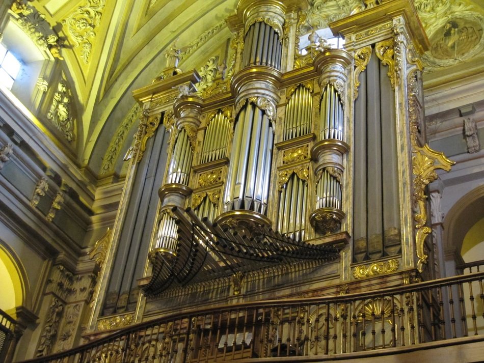 Altarpiece church free image download