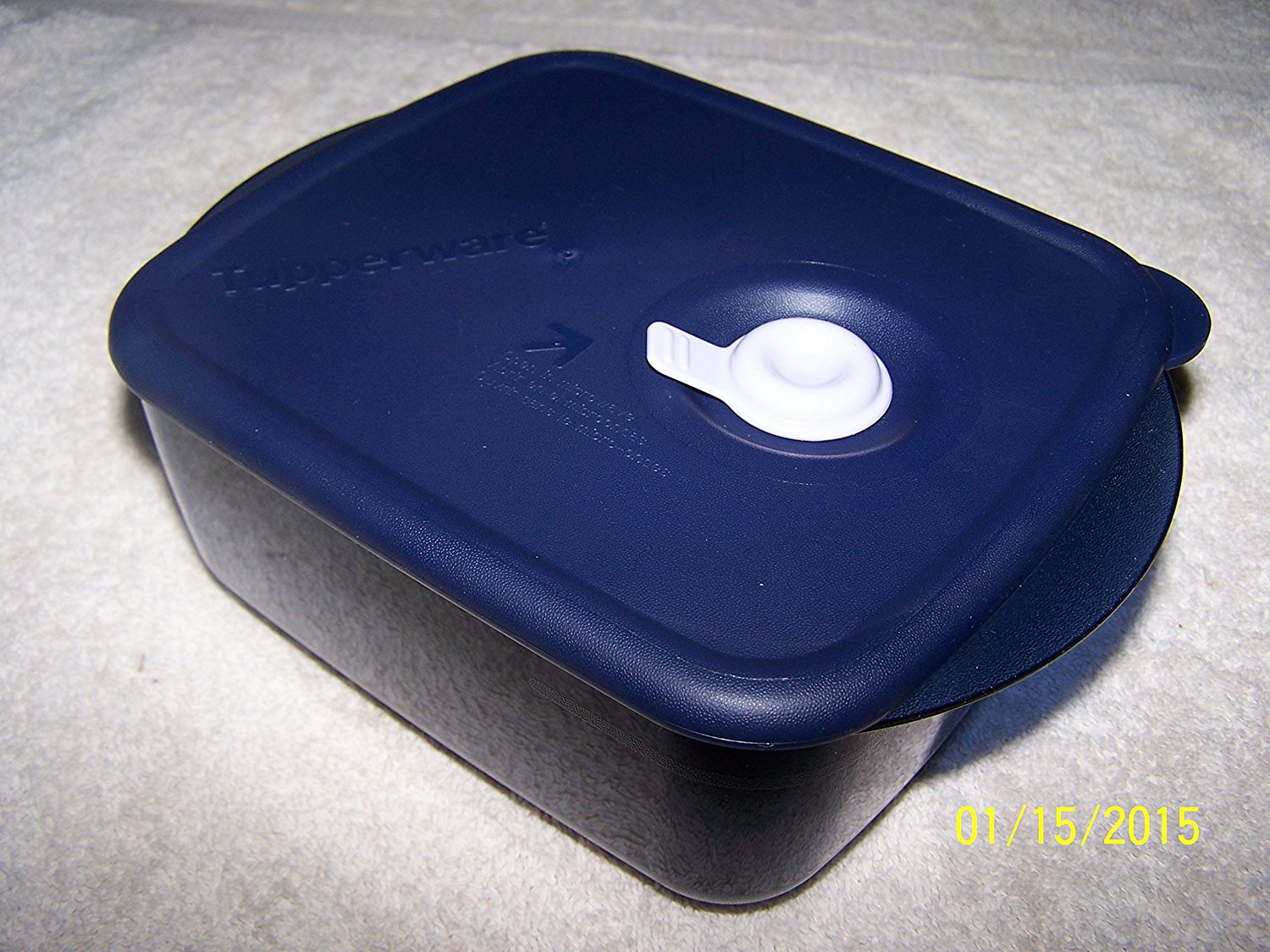 Tupperware Vent N Serve Medium Dish 4 1/4cup Indigo/Mist with Gray Vent