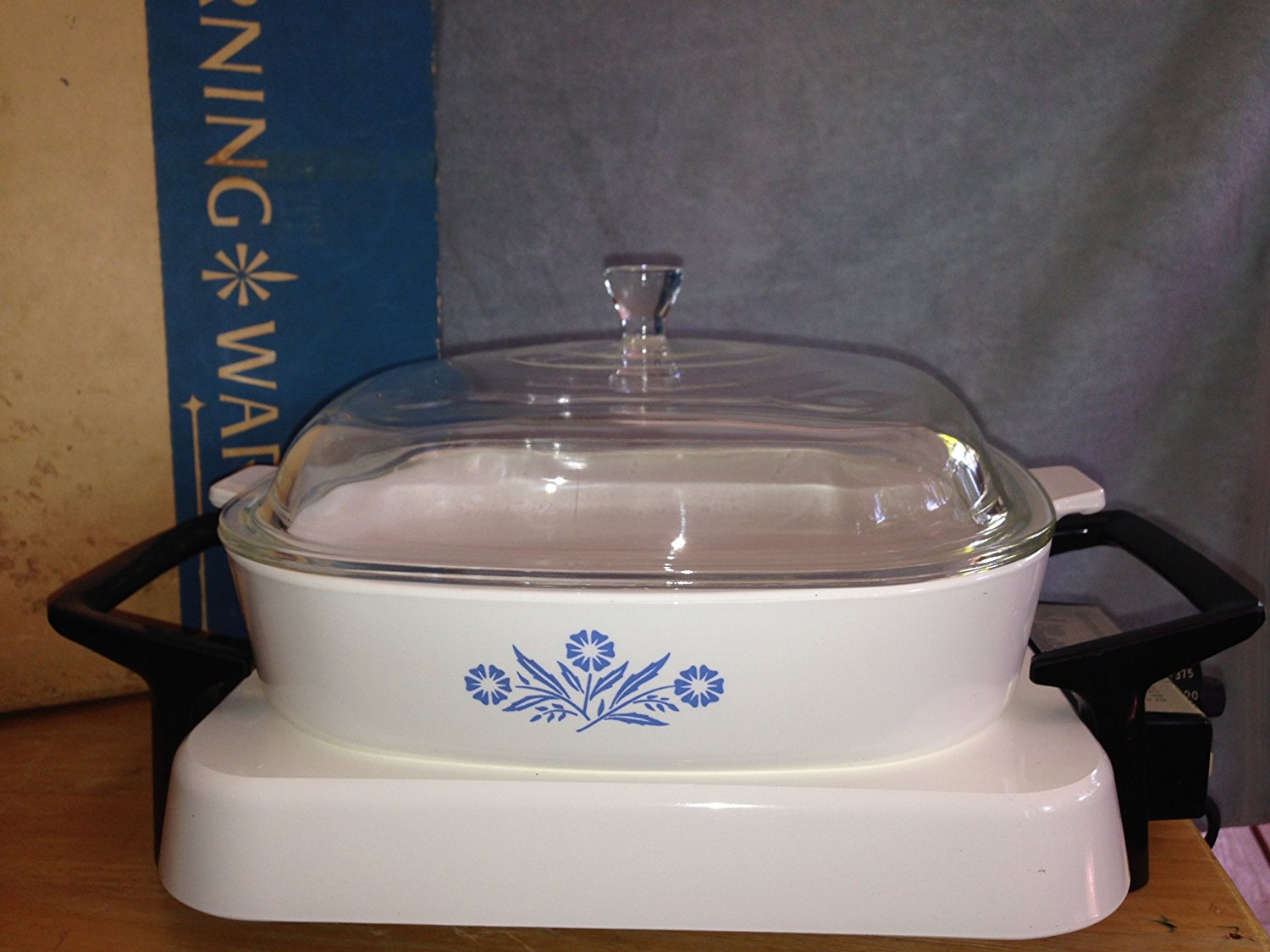 Corning Ware 10inch Electromatic Skillet with Casserole and Lid free