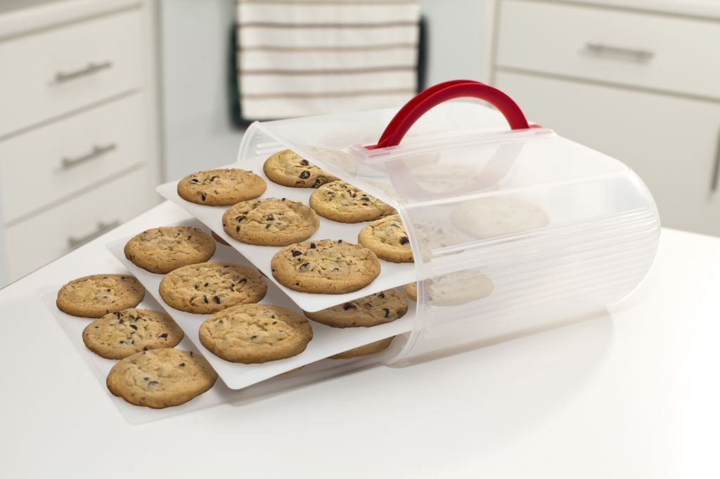 Mrs. Fields Dessert Diva AllinOne Dessert Carrier and Server, Red N10