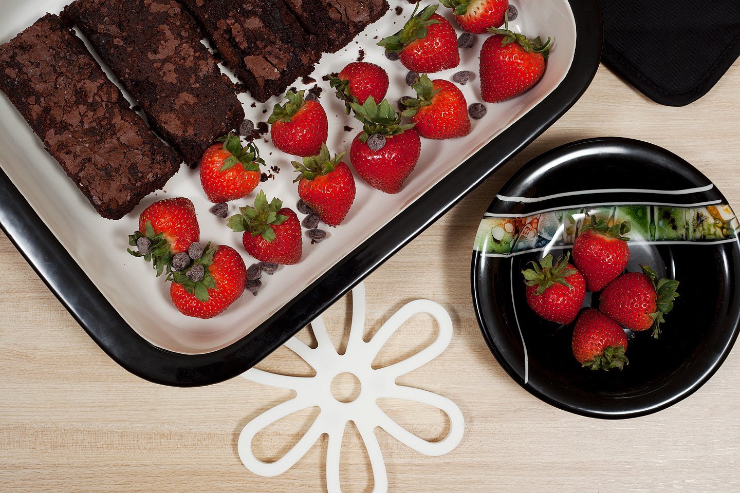 Ovenex 3 Piece Stoneware Bakeware Set (Midnight Black) N5 free image