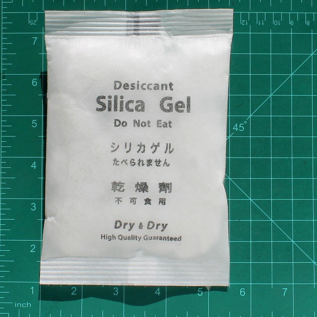 DRY&DRY HIgh Quality Silica Gel Desiccant Dehumidifiers 100 g, 5 Pack