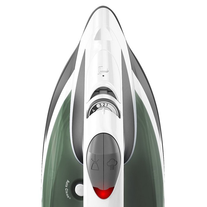 BLACK+DECKER IR2050 Vitessa Advanced Steam Iron with Stainless Steel