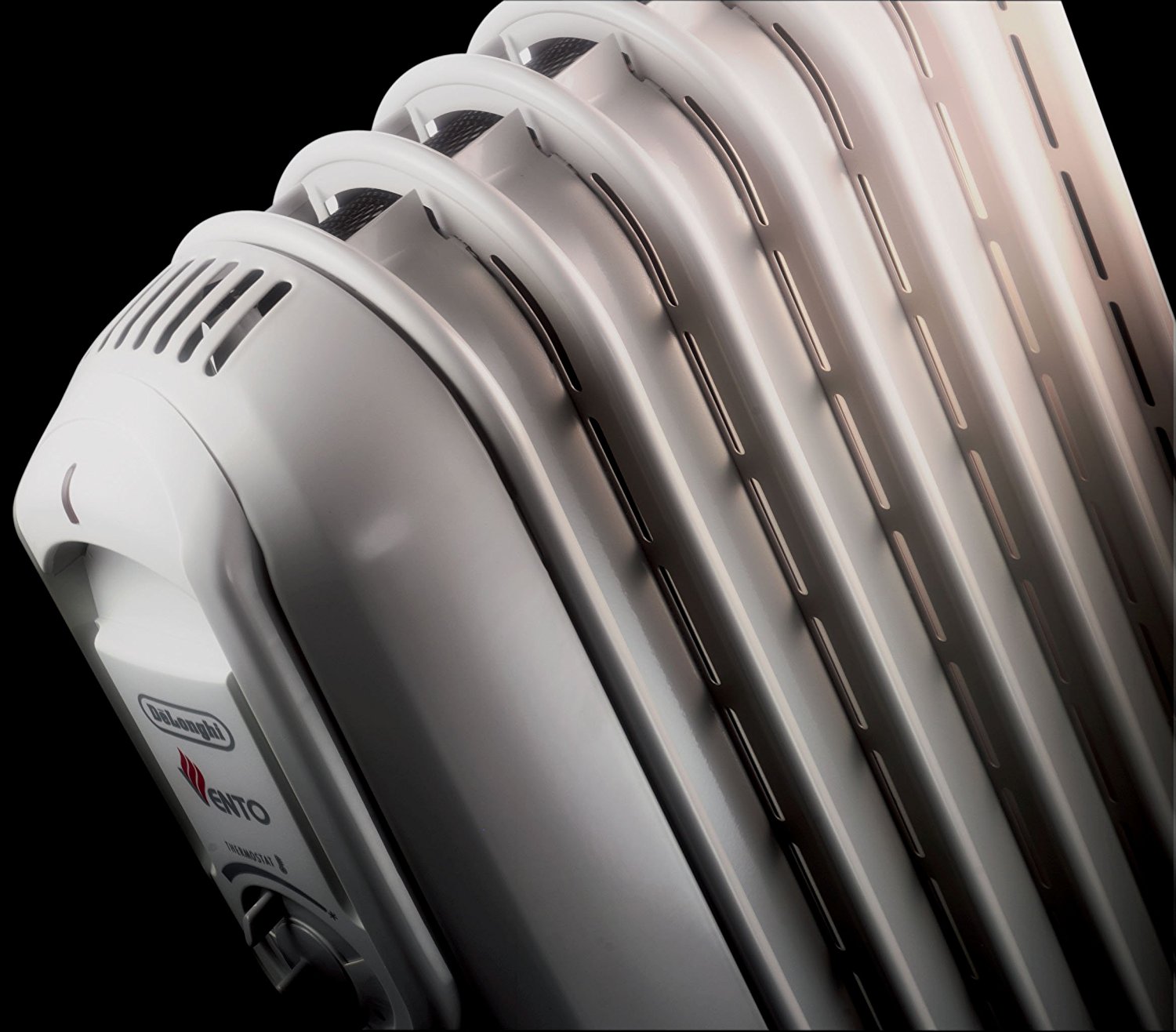 DeLonghi TRV0715T Vento Safeheat 1500W HighSpeed Convection OilFilled