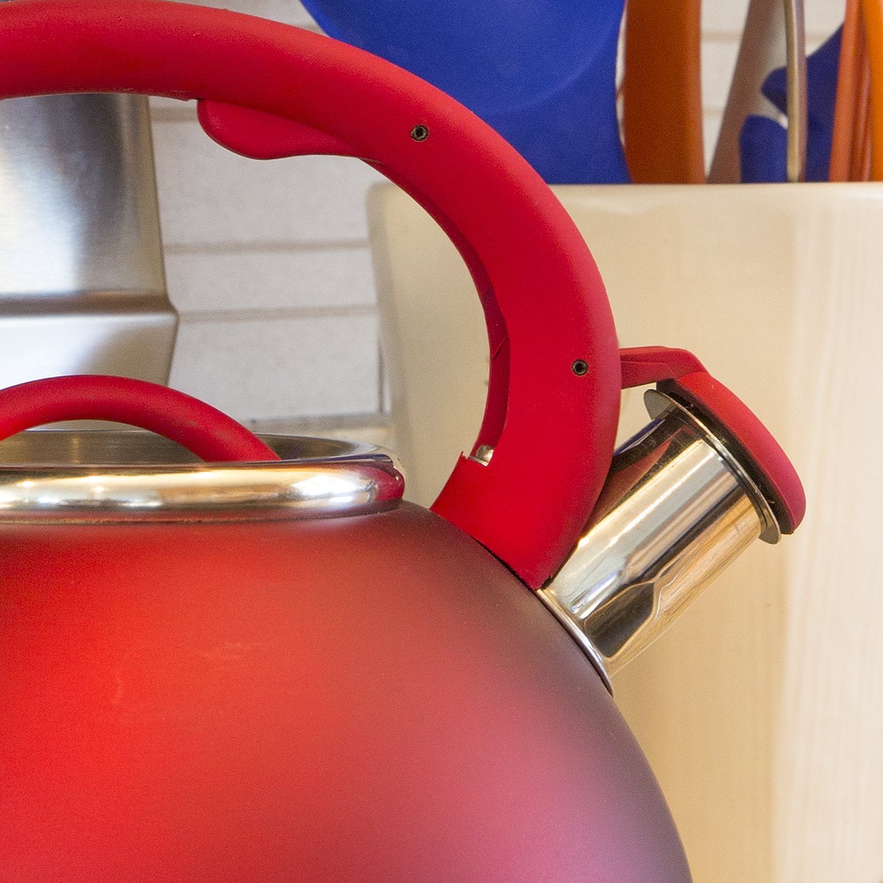 Primula Avalon Whistling Kettle Whistling Spout, Locking Spout Cover