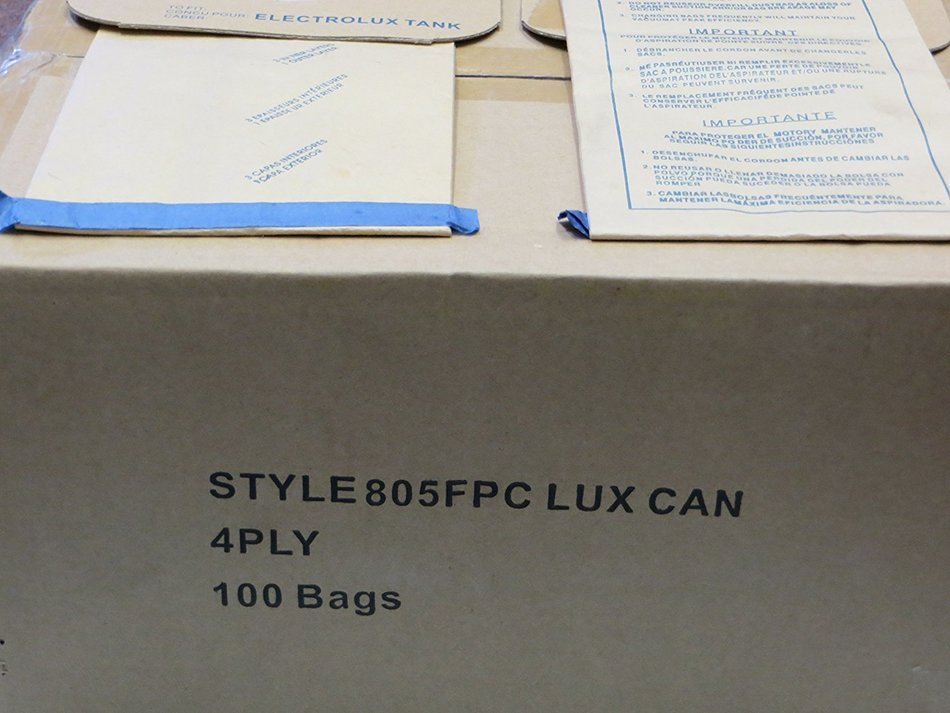 Package of 100 Replacement Aerus / Electrolux Type C Bags N2 free image