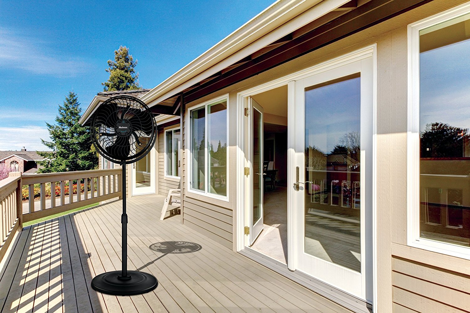 Holmes Outdoor Misting Fan with 3 Speed Settings N11 free image download