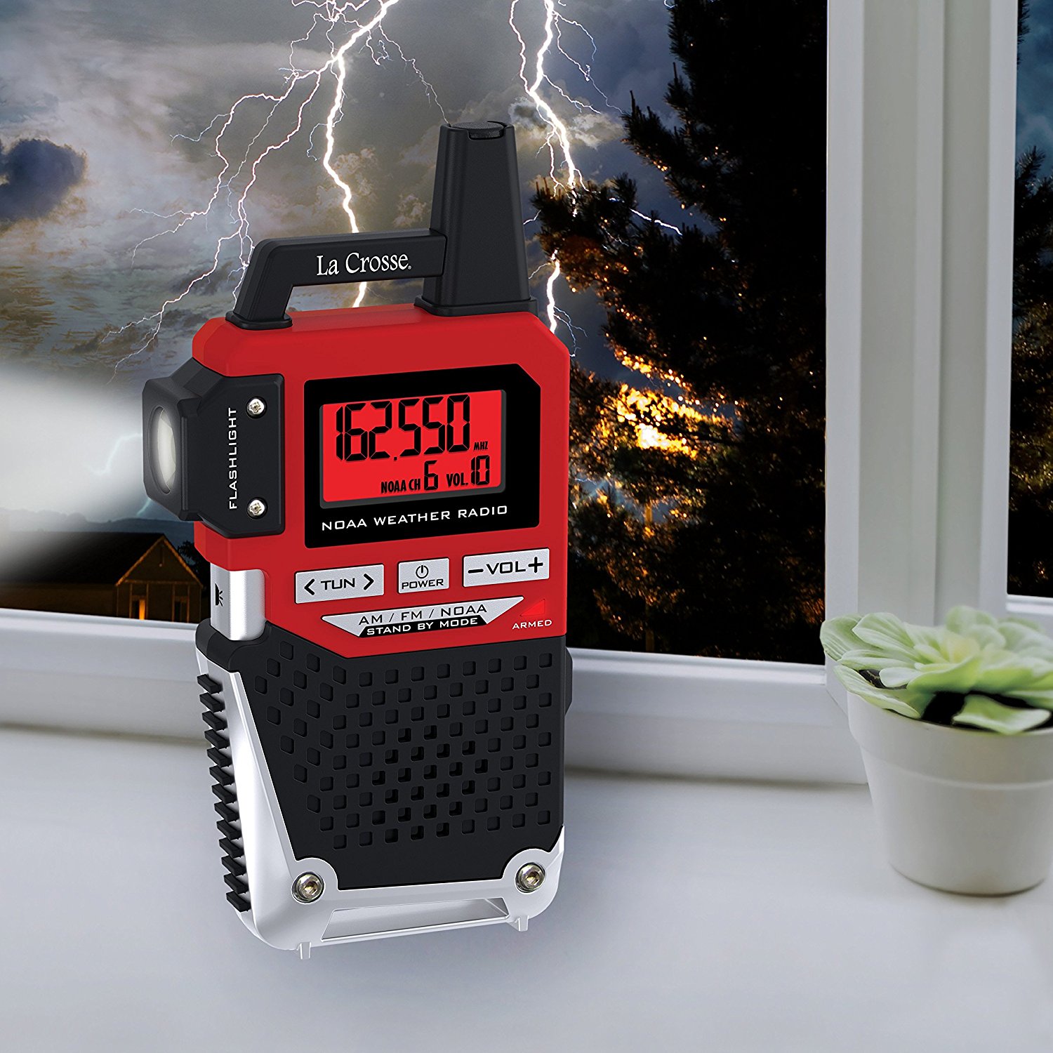 La Crosse Technology 8101461 NOAA Weather Alert Handheld Radio with