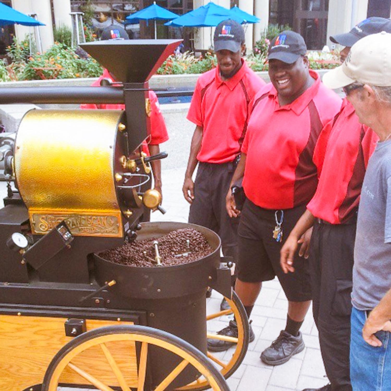 Oak City Nitro Cold Brew Coffee, Infused with Nitrogen (Original, 4