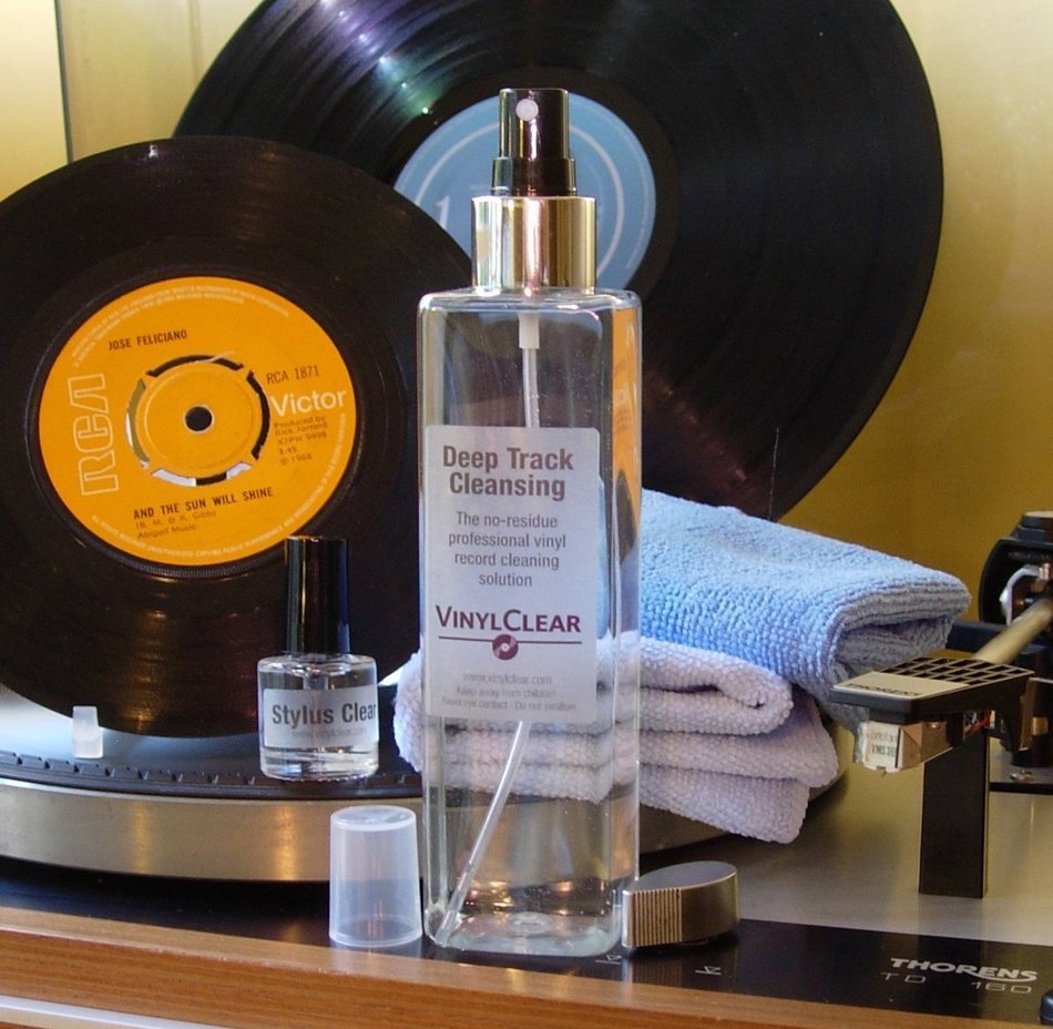 Vinyl Record LP & Stylus Cleaning Kit with Microfibre Cloth by Vinyl