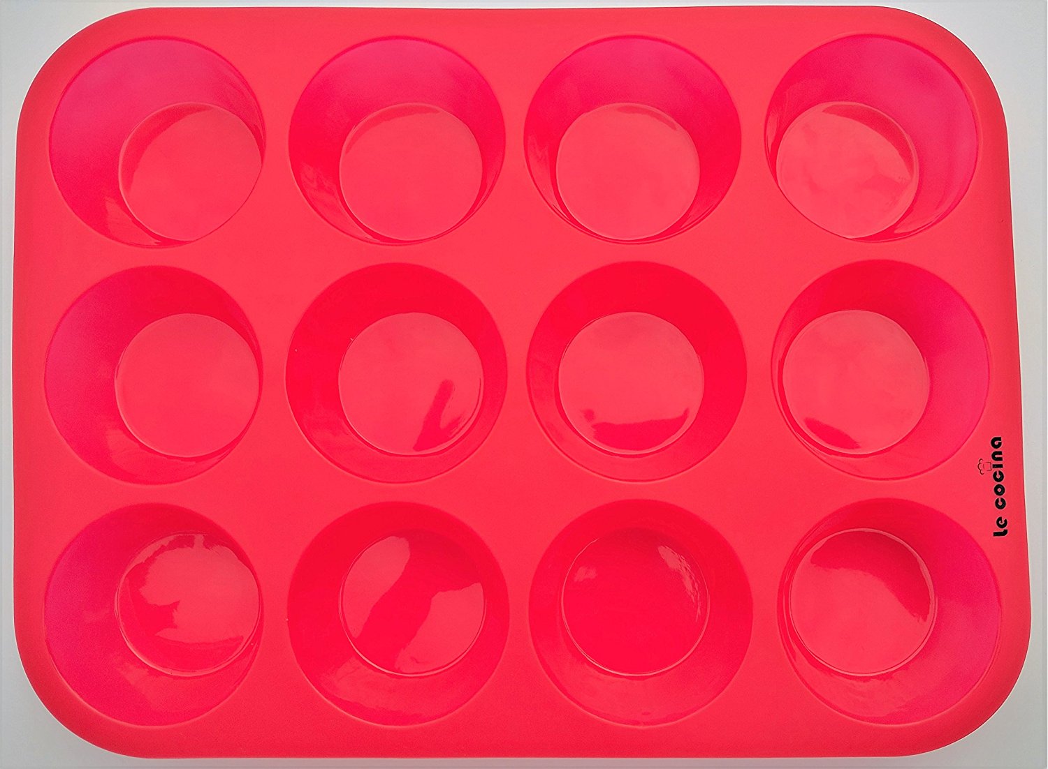 Muffin Pan & Cupcake Liners of Silicone by Le Cocina. Safe & Easy to