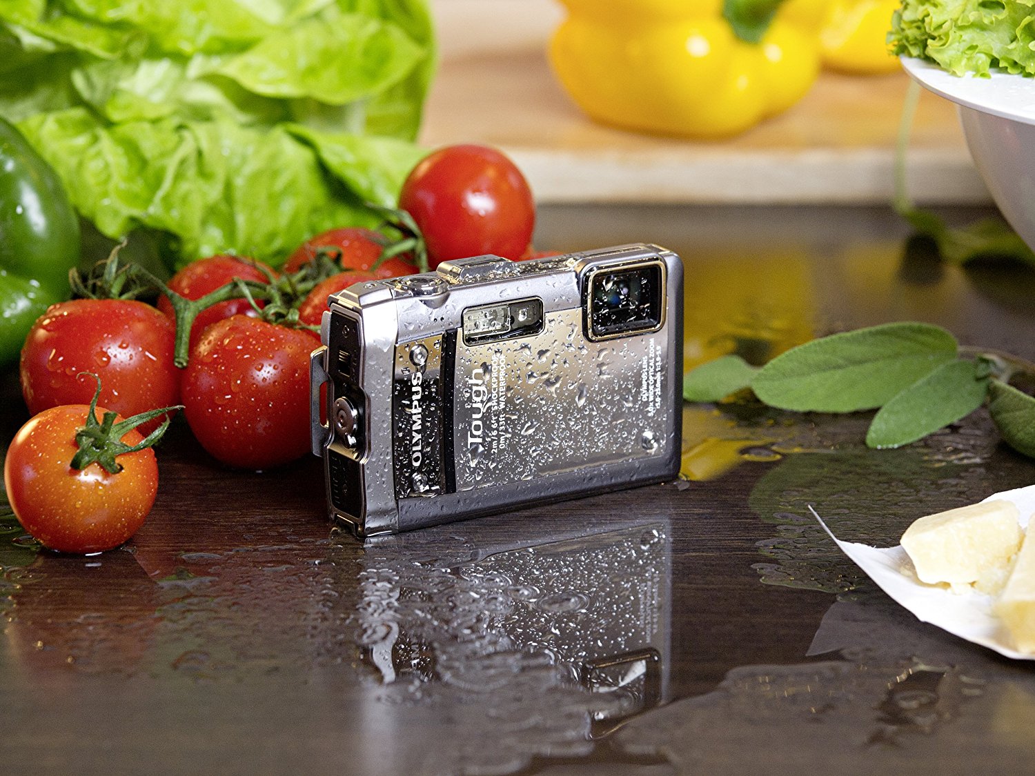 Olympus Tg810 Digital Camera Silver (14Mp, 5X Wide Optical Zoom) 3.0