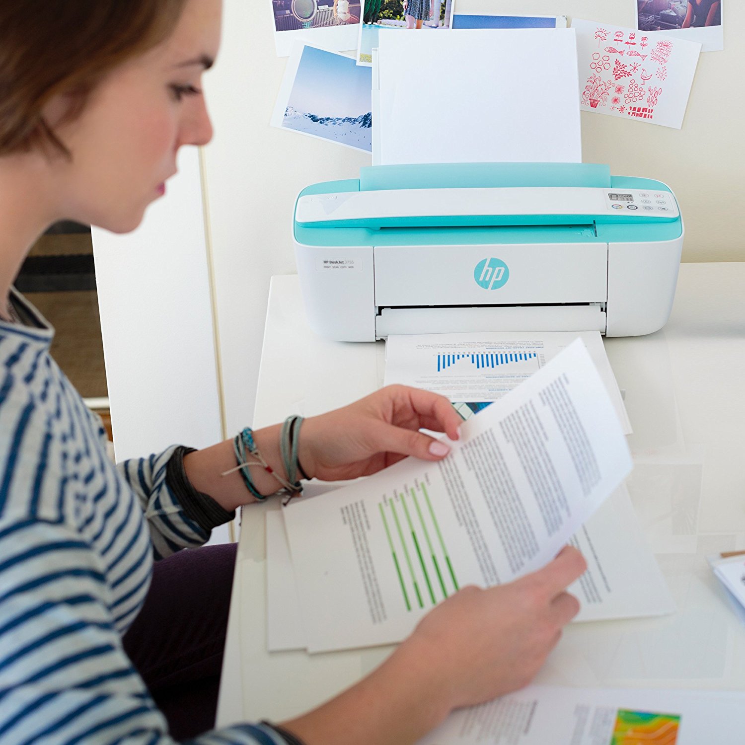 HP DeskJet 3755 Compact AllinOne Photo Printer with Wireless & Mobile Printing, Instant Ink