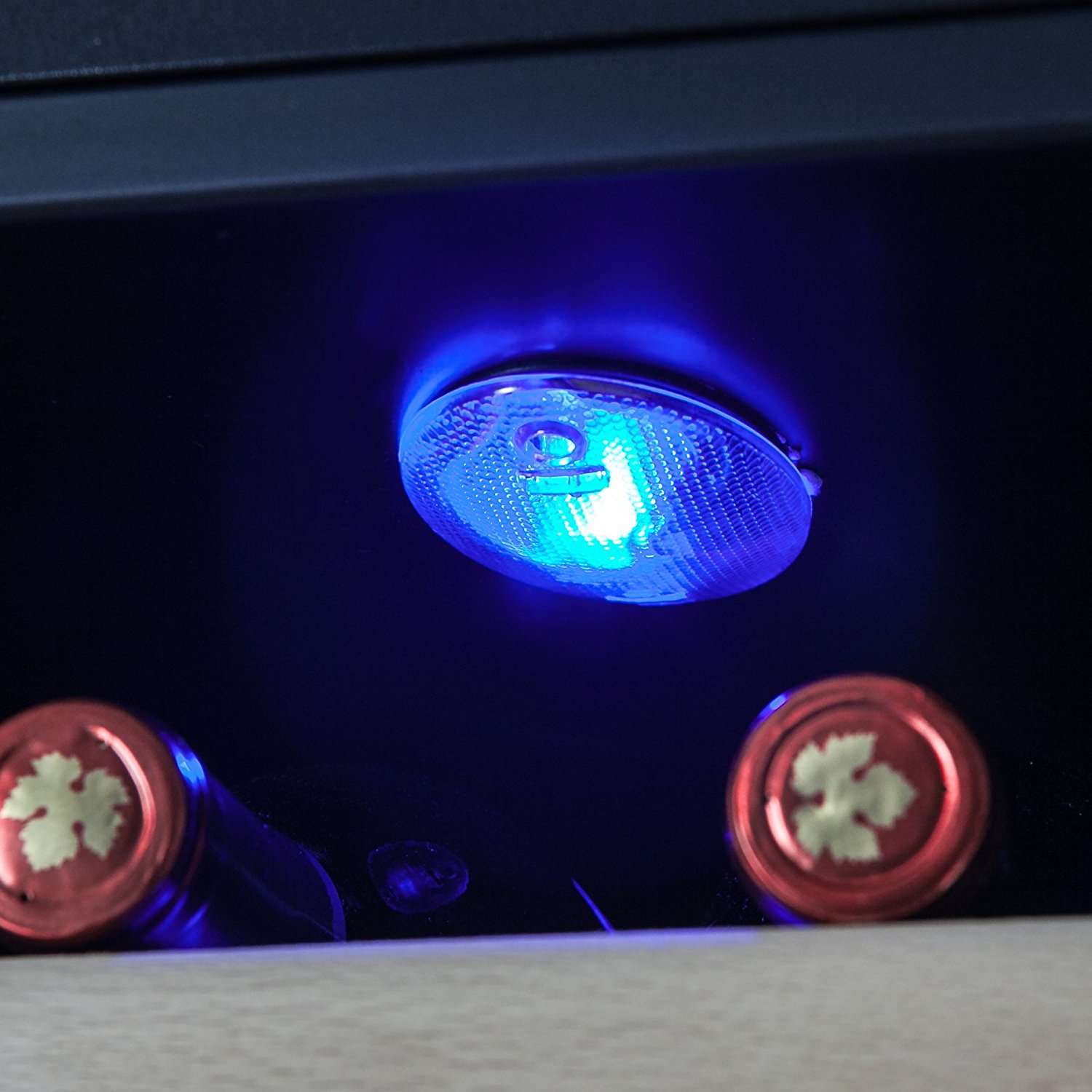 AKDY® 28 Bottle Single Zone Thermoelectric Freestanding Wine Cooler