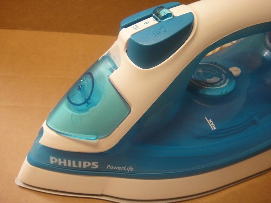 Philips Steam Iron 220/240 Volt For Use in Europe Asia Africa (NonUSA