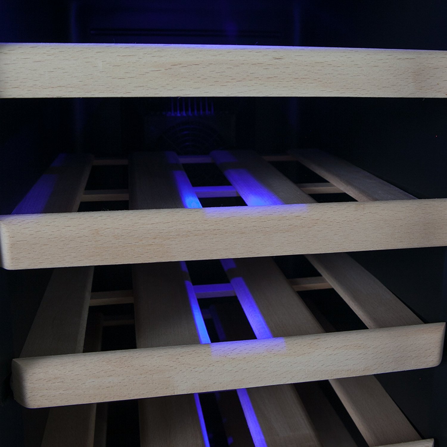 AKDY® 18 Bottle Single Zone Thermoelectric Stainless Steel Freestanding Wine Cooler Cellar