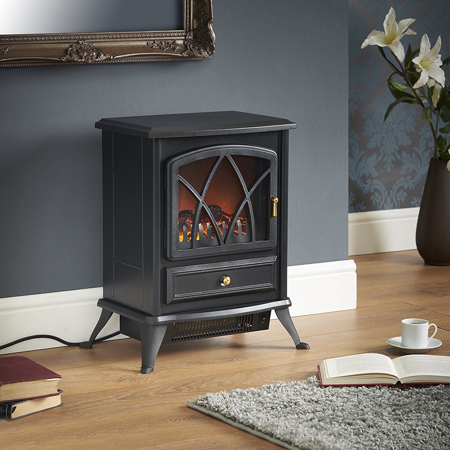 VonHaus 1500W Portable Electric Stove Heater Fireplace / Space Heater