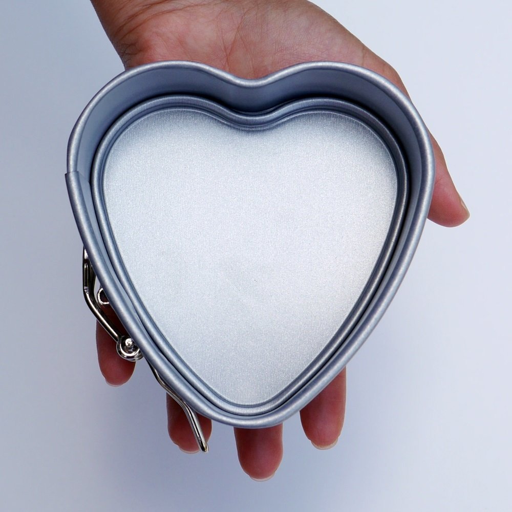 Vanika NonStick Heart Shaped Springform Cake Pan free image download