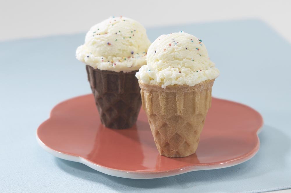 Nordic Ware Platinum Collection Ice Cream Cone Cupcake Pan free image