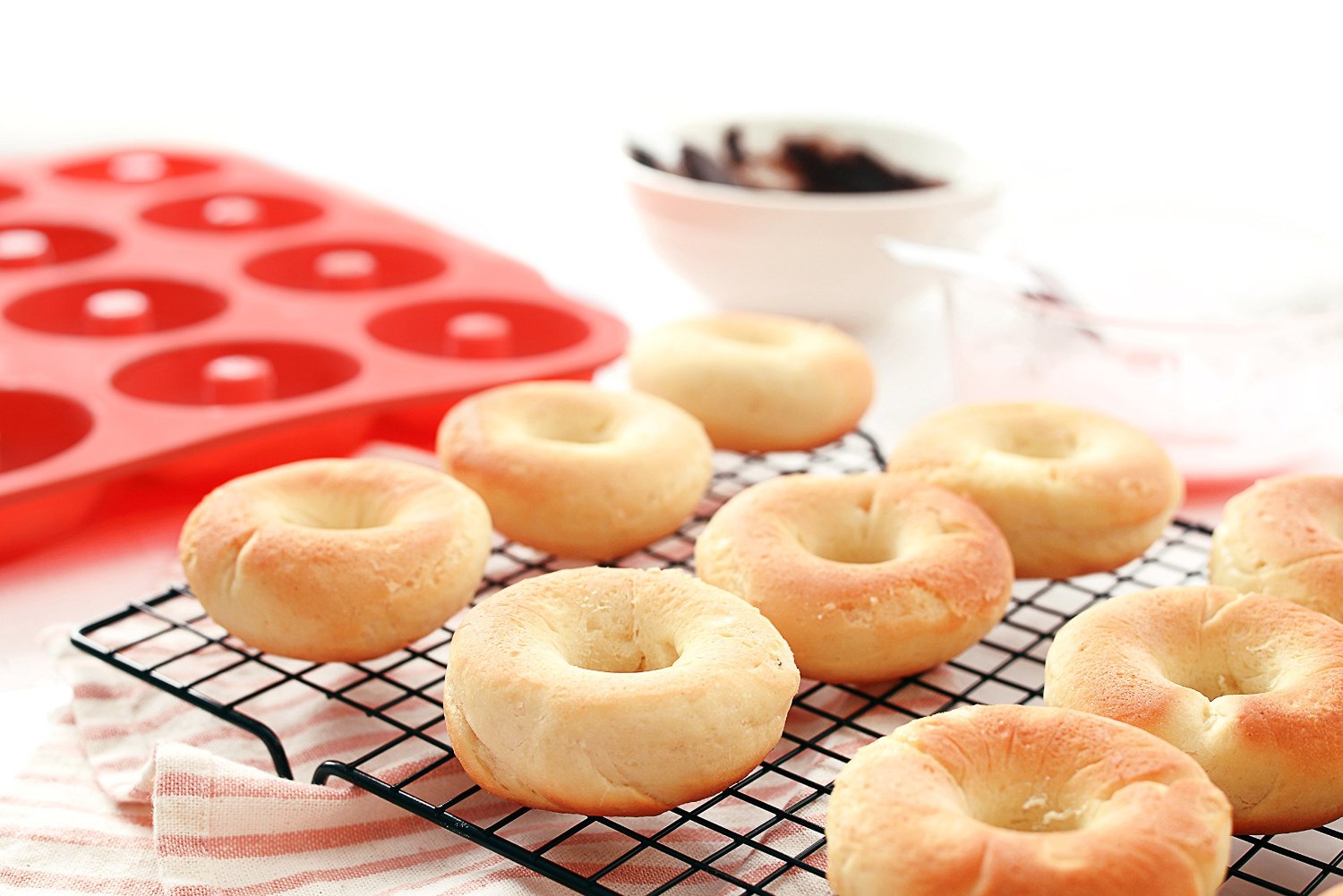 Large Full Size Donut Pan, Silicone Bagel Mold, 12 Non Stick