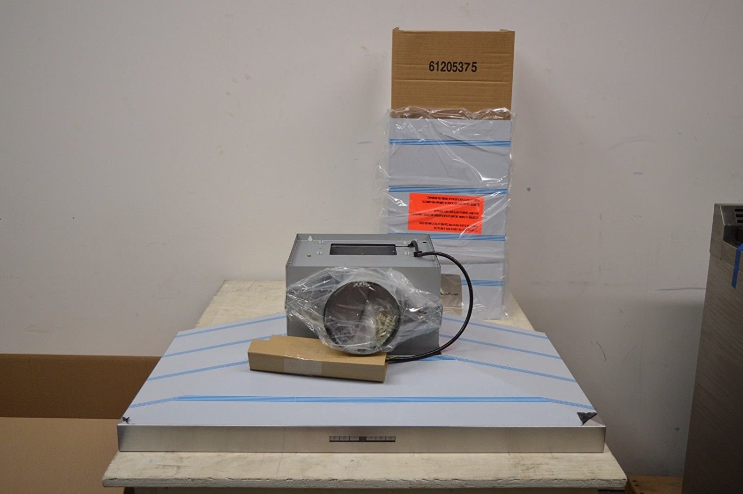 Fisher & Paykel HC36PHTX1 36" Stainless Steel Wallmount Hood Vent T2