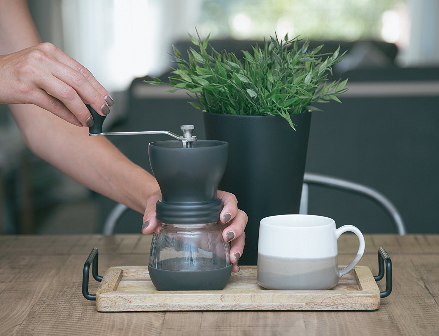 Premium Ceramic Burr Manual Coffee Grinder. Large 100g Capacity Coffee