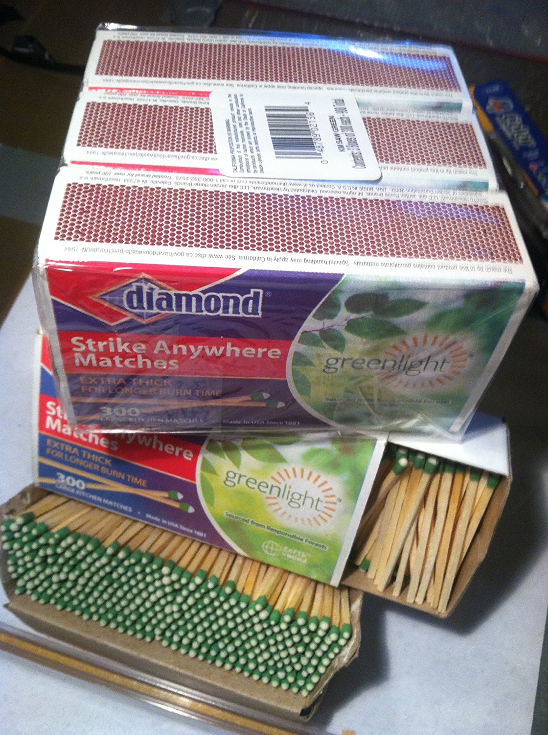 Diamond GreenLightTM Kitchen Matches 3 Pack 300 Matches per Pack x