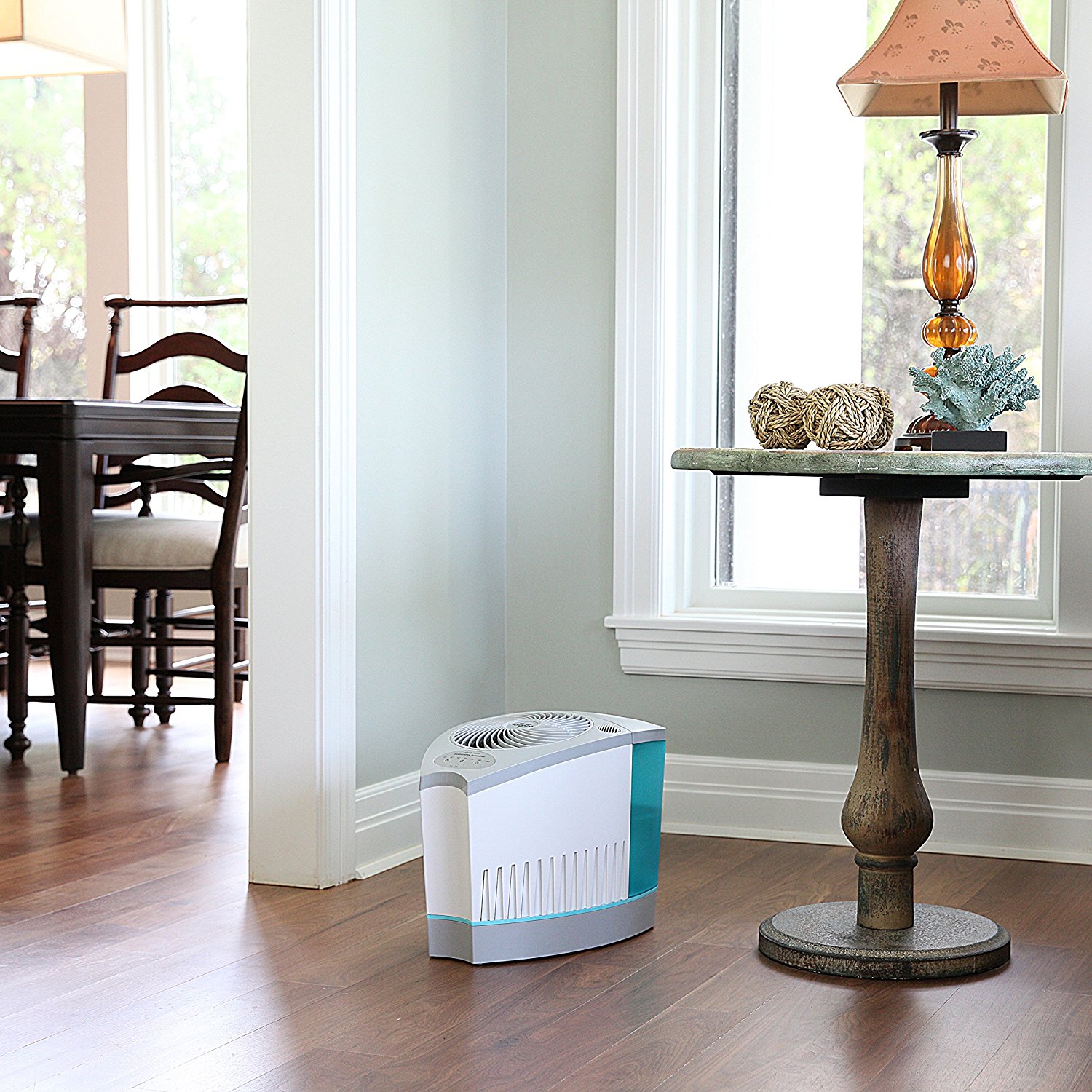 Vornado Evap3 Whole Room Evaporative Humidifier, Black N6 free image