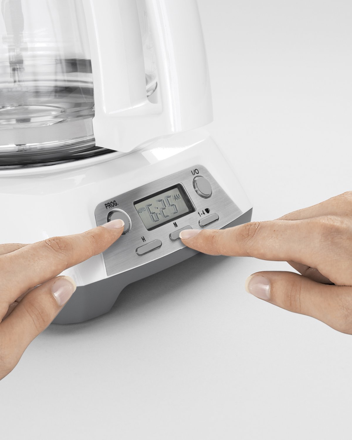 Hamilton Beach 43671 12 Cup Programmable Coffeemaker, White free image