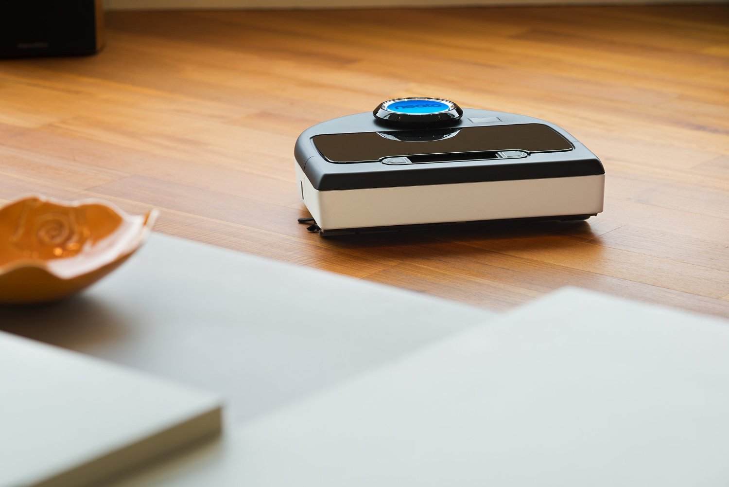 Neato Botvac D80 Robot Vacuum for Pets and Allergies N2 free image download