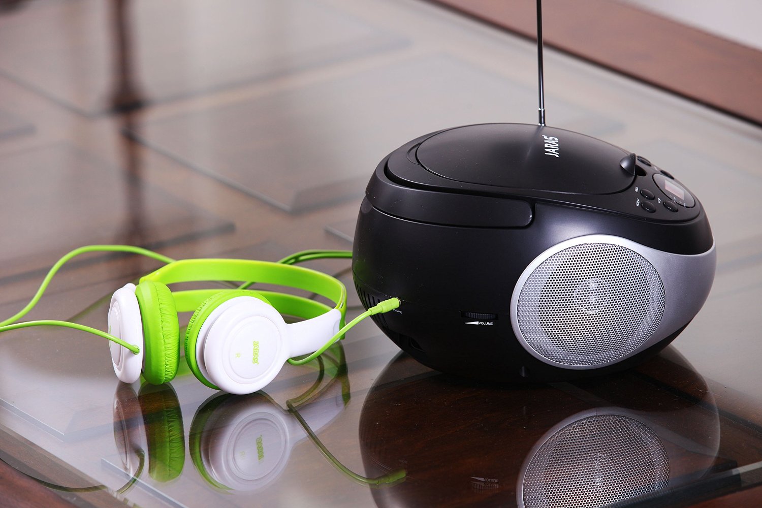 Jaras JJBox89 Sport Portable Stereo CD Player with AM/FM Stereo Radio