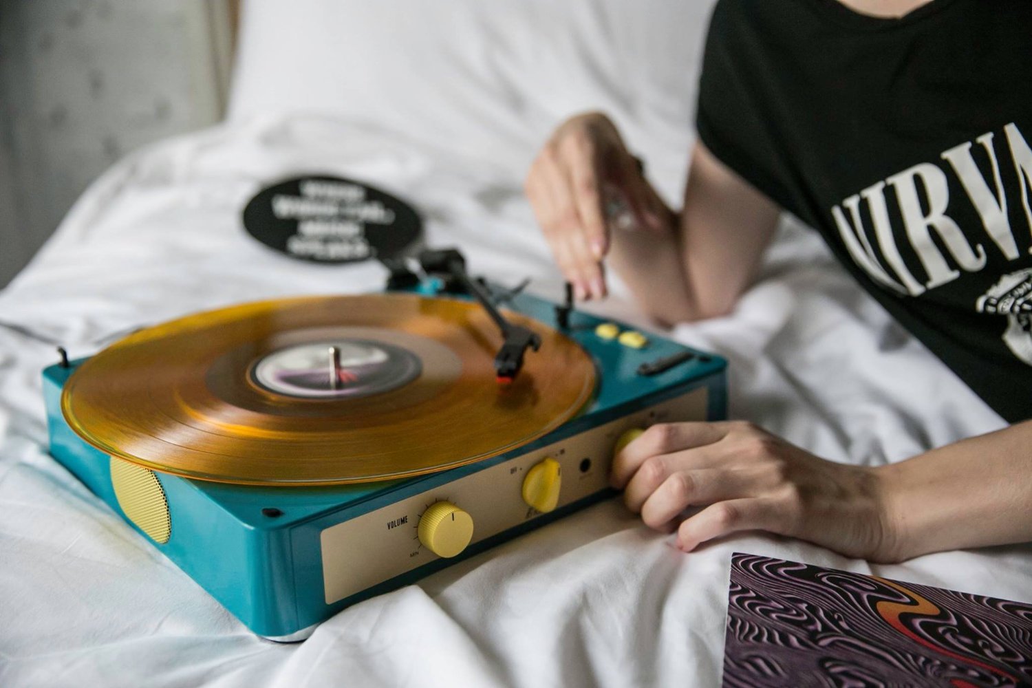 Gadhouse Brad Vintage Record Player 3speed Turntable Built in Bluetooth, Stereo Speakers