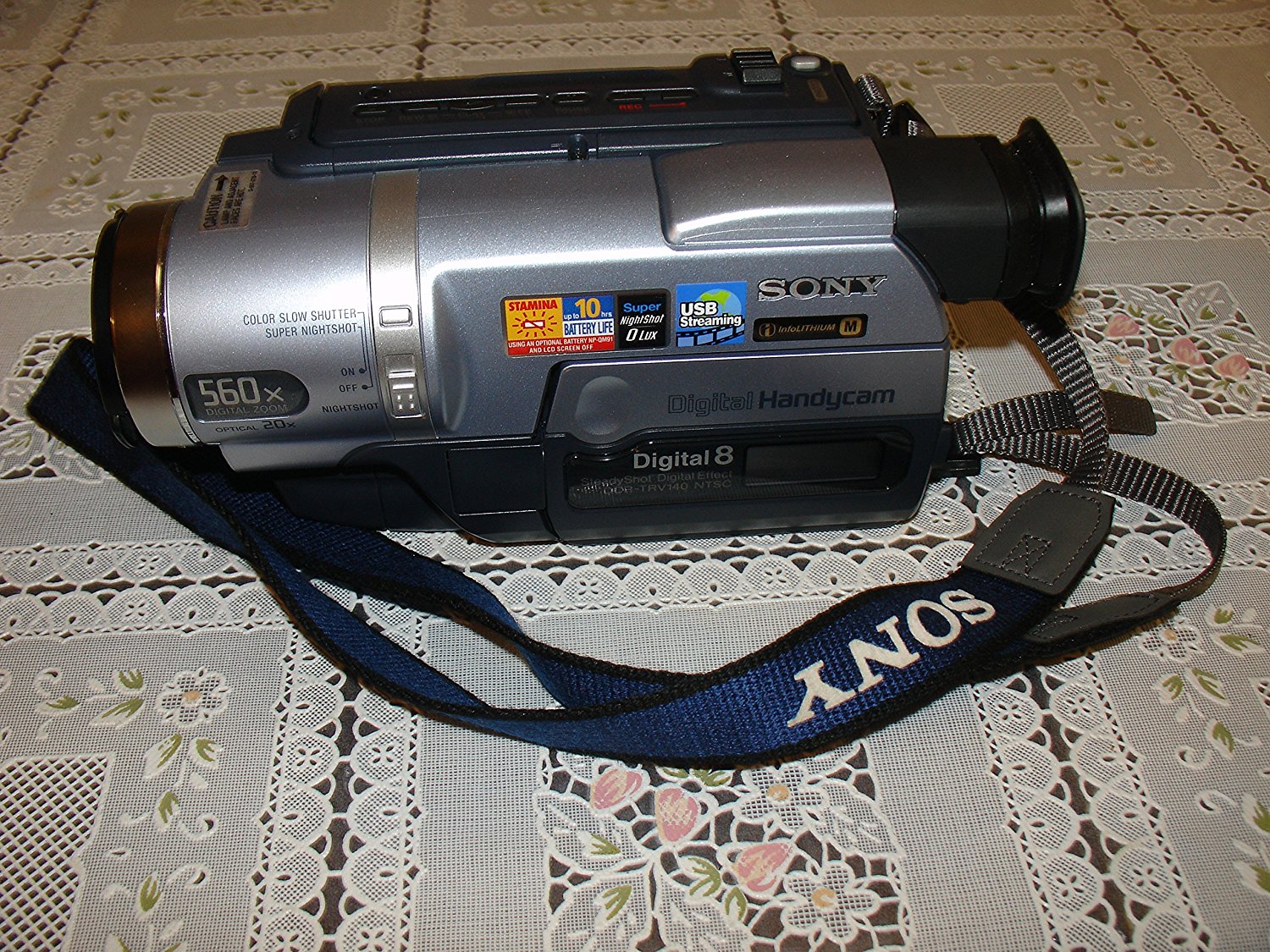 Sony HandyCam Digital 8 Camcorder DCRTRV140 TRANSFER 8mm Tape to