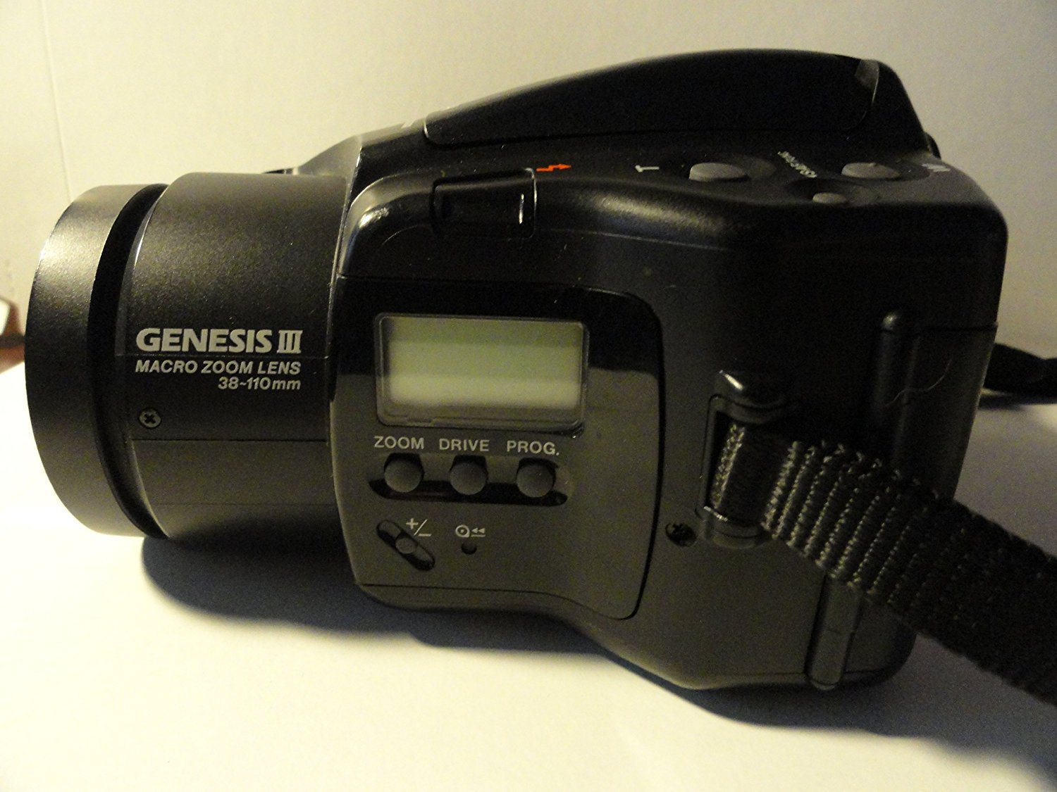 Chinon Genesis III 38110 MM Camera with Macro Zooms Lens N4 free image