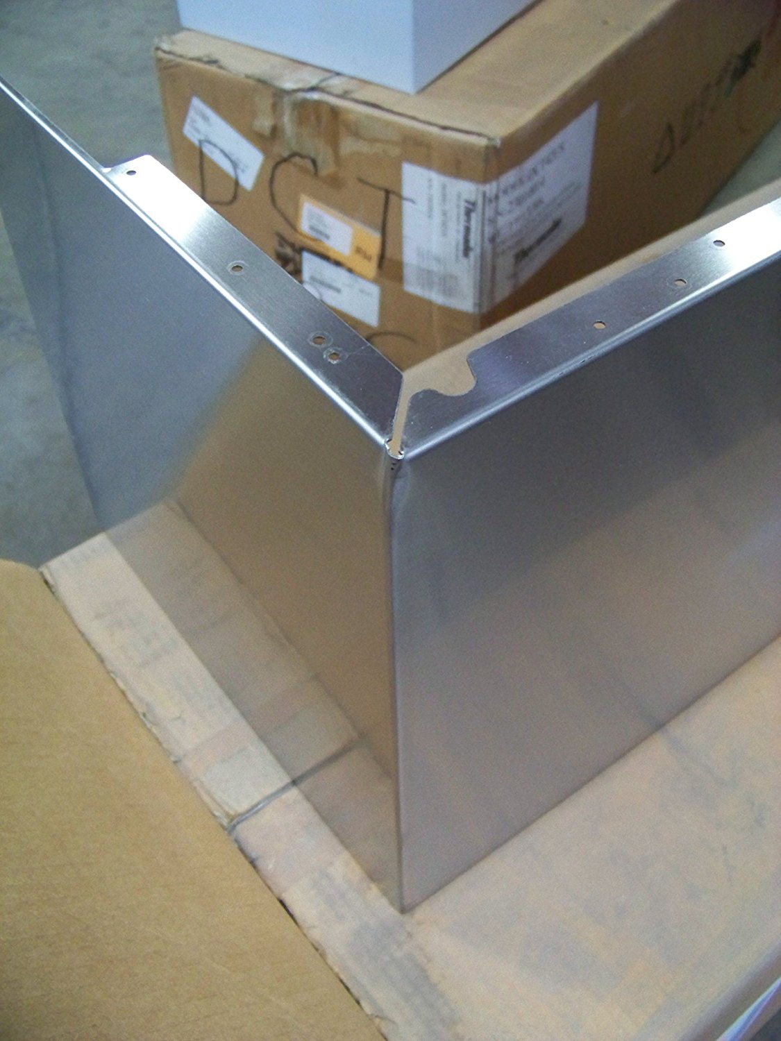 Thermador DCT42US Duct Cover 12 in. H 42 in. W For Vent Hoods N4 free