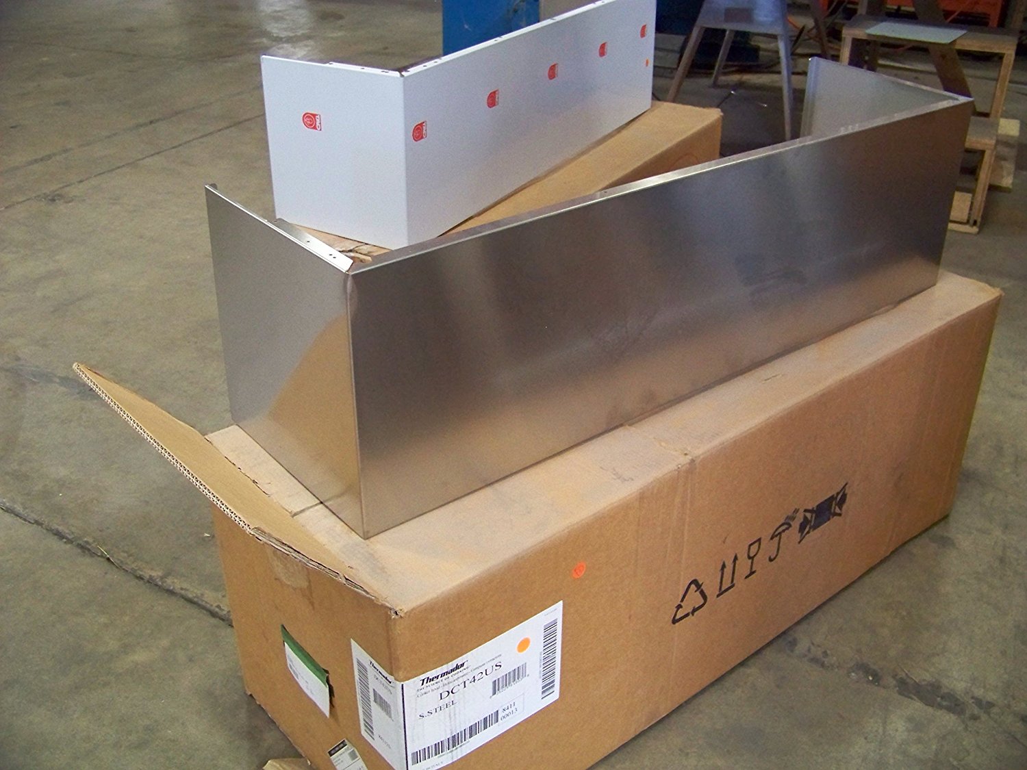 Thermador DCT42US Duct Cover 12 in. H 42 in. W For Vent Hoods N5 free