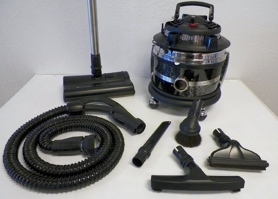 THE LATEST FILTER QUEEN MAJESTIC CANISTER VACUUM W/ CHARCOAL FILTERS