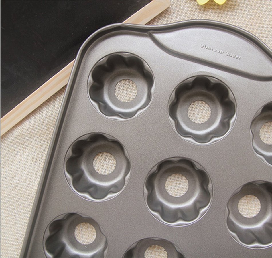 Astra Gourmet 12 Cavity Mini Cheesecake Pan Cupcake Pan Springform Pan