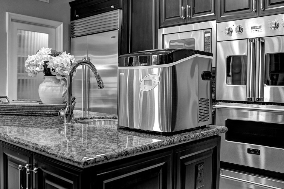 Newair AI215SS Stainless Steel Portable Ice Maker with 50 Lbs. Daily