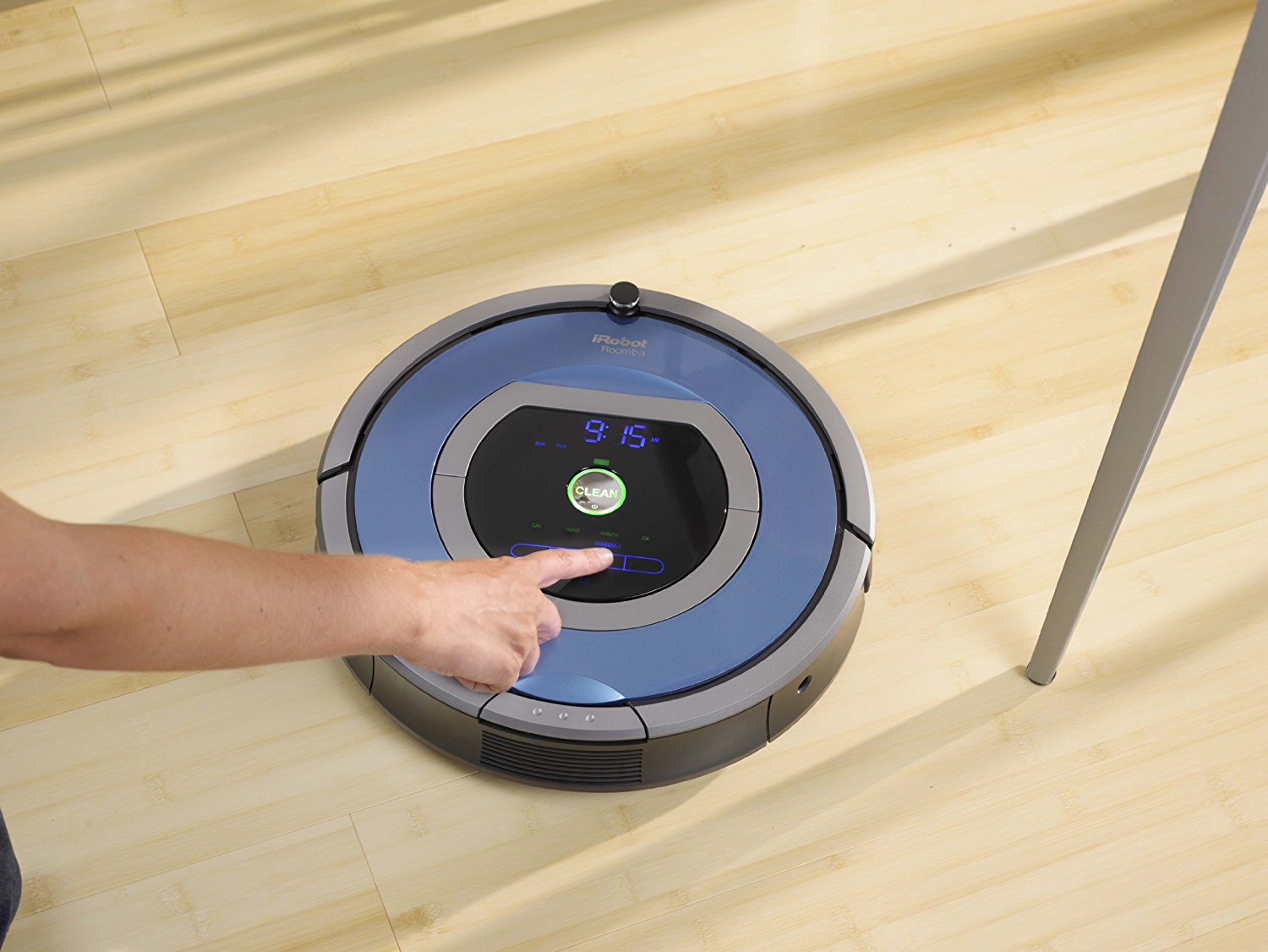 IRobot Roomba 790 Vacuum Cleaning Robot for Pets and Allergies N5 free