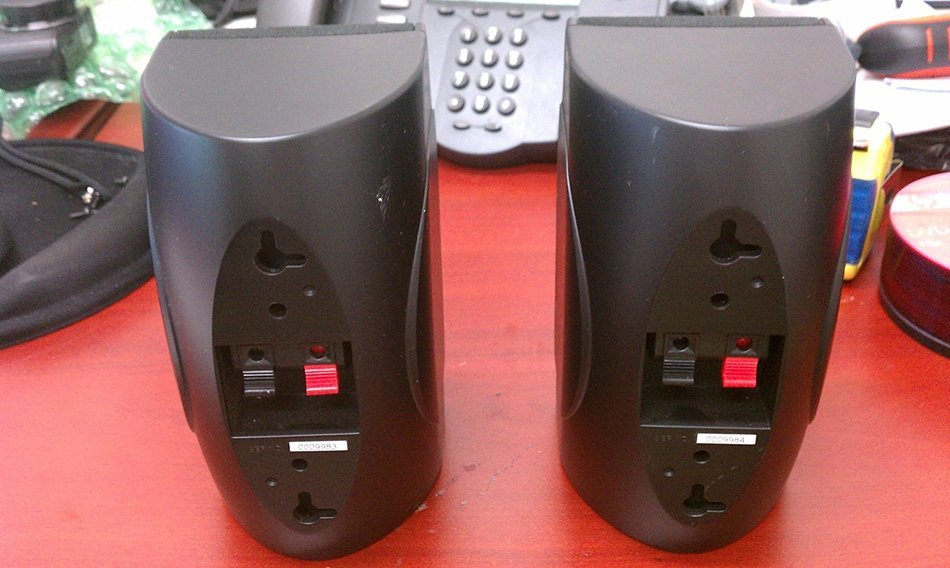 YAMAHA SURROUND SPEAKER NSA OEM Original Part NSAP1405BLS free image