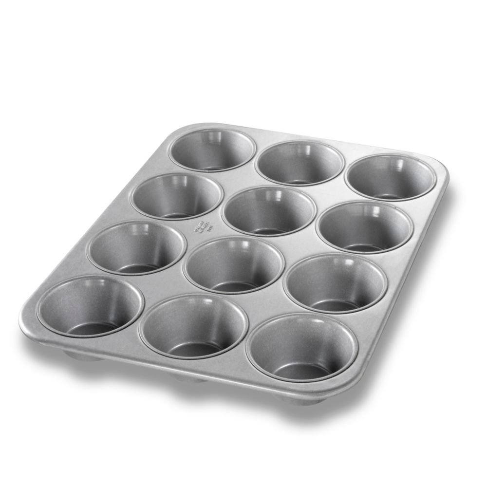 Chicago Metallic 43695 Glazed Aluminized Steel 12 Cup Pecan Roll Pan