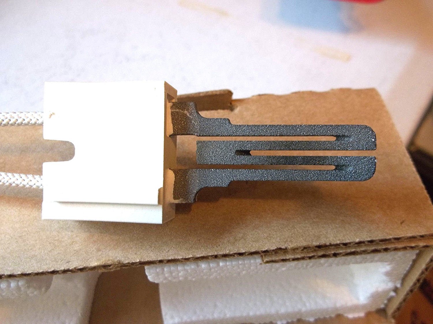 Norton Model 271N F767A357 9830 Furnace Hot Surface Ignitor New In Box