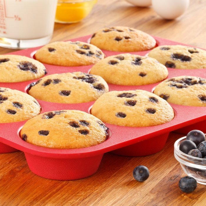 Wocuz Muffin Pans Top Non Stick Bakeware for Muffins, Cakes and Cupcakes 12 Cups Texas Jumbo