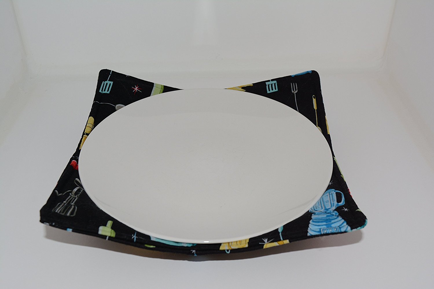 Microwave Cozy // Dinner Plate Cozy // Kitchen Motif free image download