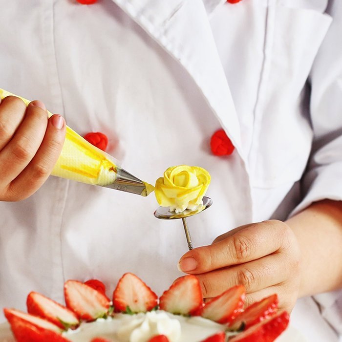 KOOTIPS 4 Pcs/set Stainless Steel Cake Flower Decorating Tool, Flower