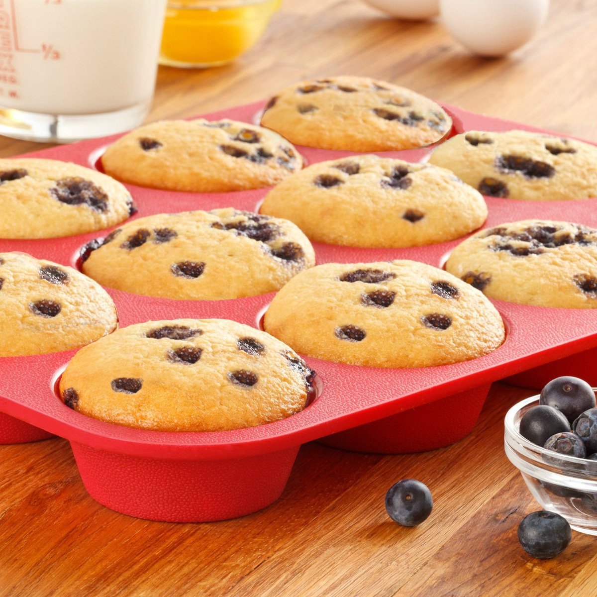Silicone Muffin & Cupcake Baking Pan / Non Stick