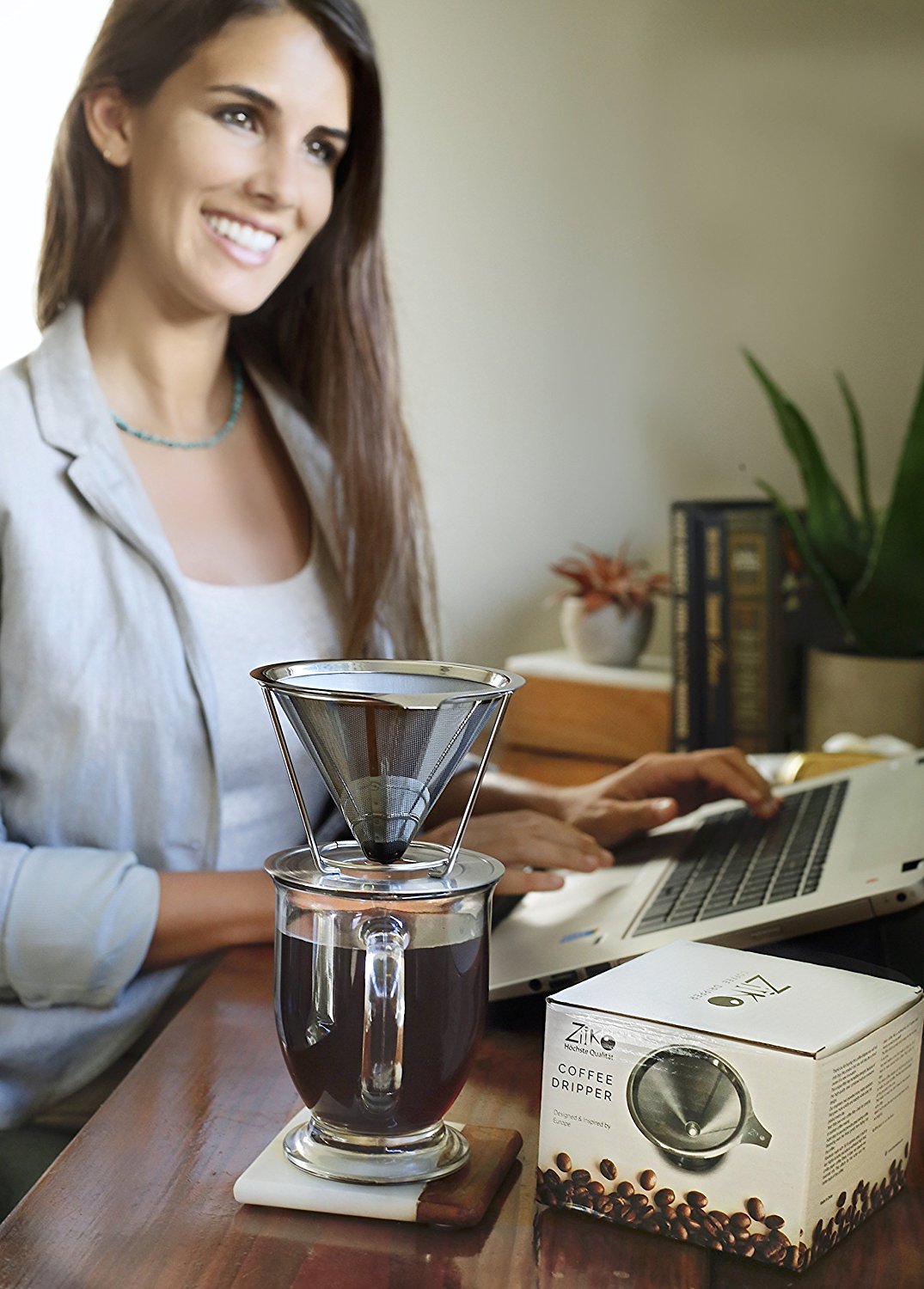 European Stainless Steel Single Cup Pour Over and Hand Drip Coffee Dripper / Filter with Stand