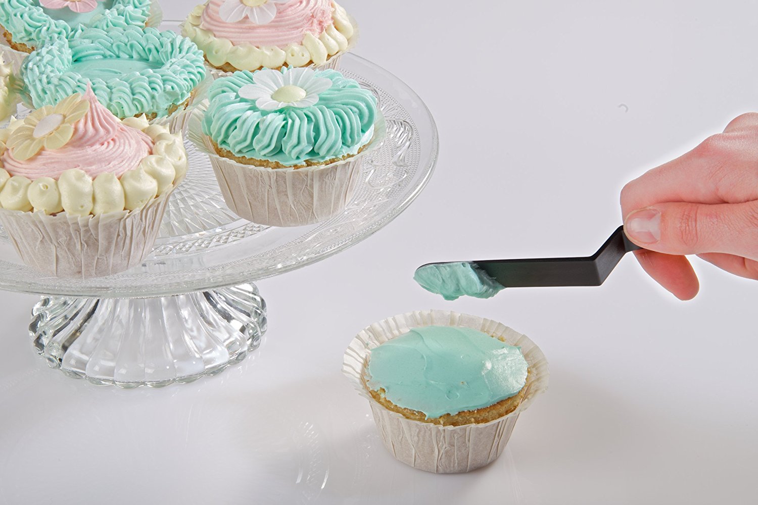 Cake Decorating Tools Kit Advanced 26 Piece Set Comes with Cake