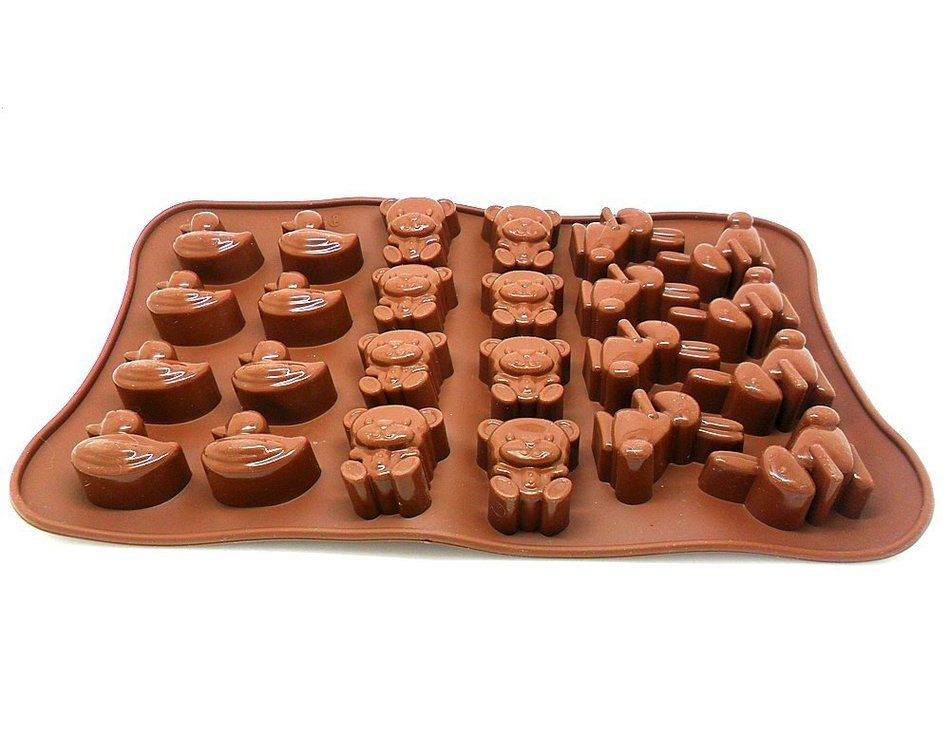 YOFAN Silicone Mini Muffin Pan , Nontoxic Cupcakes , 15 Pigs Shapes
